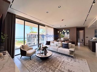For sale 3 bedrooms condo in Na Jomtien, Pattaya