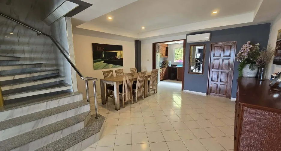 À vendre 3 chambres maison de ville à Kathu, Phuket