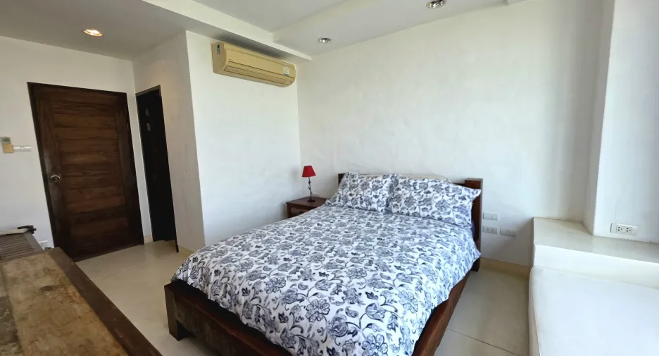For rent 2 bedrooms condo in Hua Hin, Prachuap Khiri Khan
