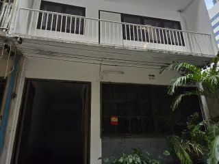 Reihenhaus zur Miete mit 3 Zimmer in Bang Rak, Bangkok