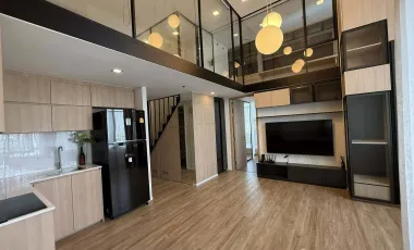 Condo en venta de 2 habitaciones en Khlong Toei, Bangkok