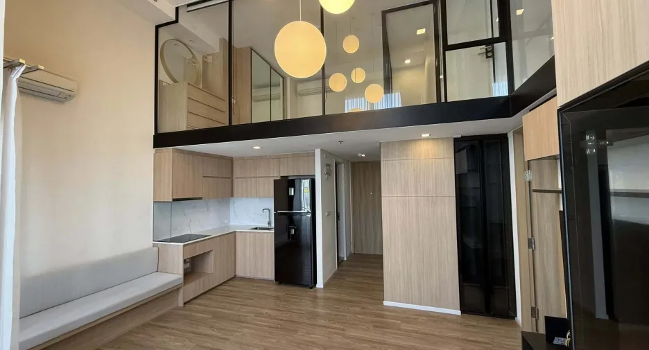 For sale 2 bedrooms condo in Khlong Toei, Bangkok