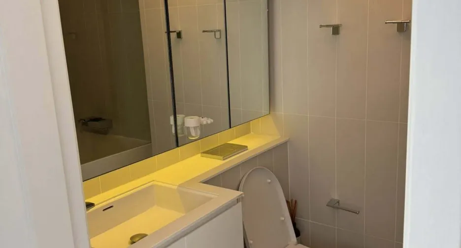 For sale 2 bedrooms condo in Khlong Toei, Bangkok