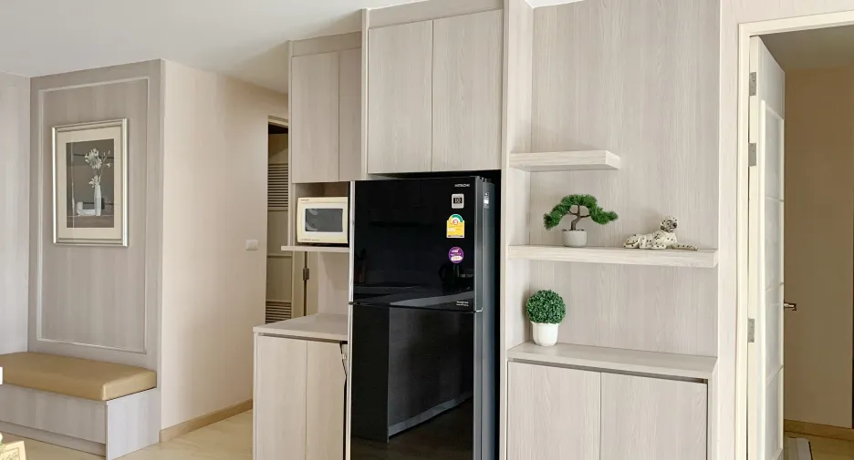 For rent 2 bedrooms condo in Watthana, Bangkok