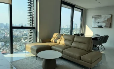 Condo en alquiler de 3 habitaciones en Bang Kho Laem, Bangkok