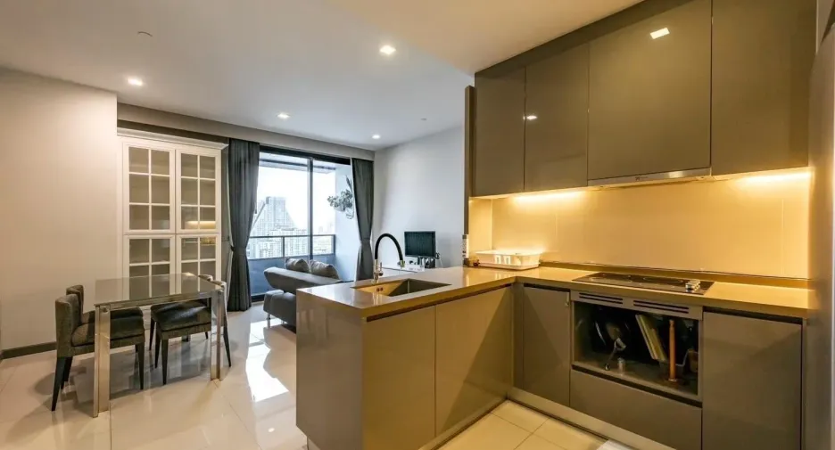 For sale 2 bedrooms condo in Bang Rak, Bangkok