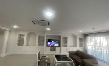 For rent 3 bedrooms apartment in Watthana, Bangkok
