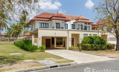 À vendre 4 chambres villa à Thalang, Phuket