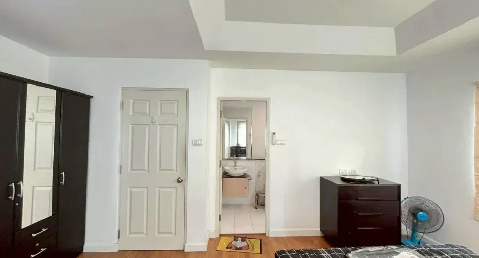 For rent 3 bedrooms house in Prawet, Bangkok