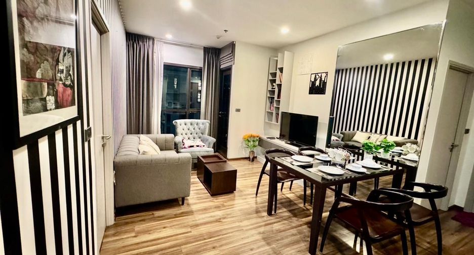 For rent 2 bedrooms condo in Khlong Toei, Bangkok