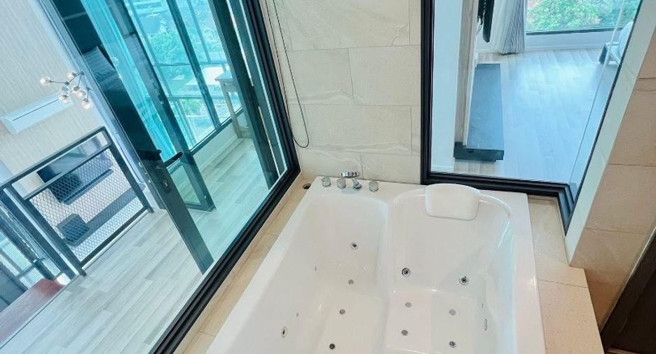 À louer 2 chambres condo à Bang Lamung, Chonburi