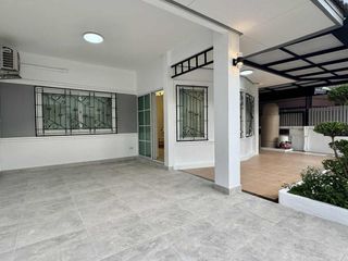 Продажа 3 спальни дом в Банг Ламунг, Чонбури