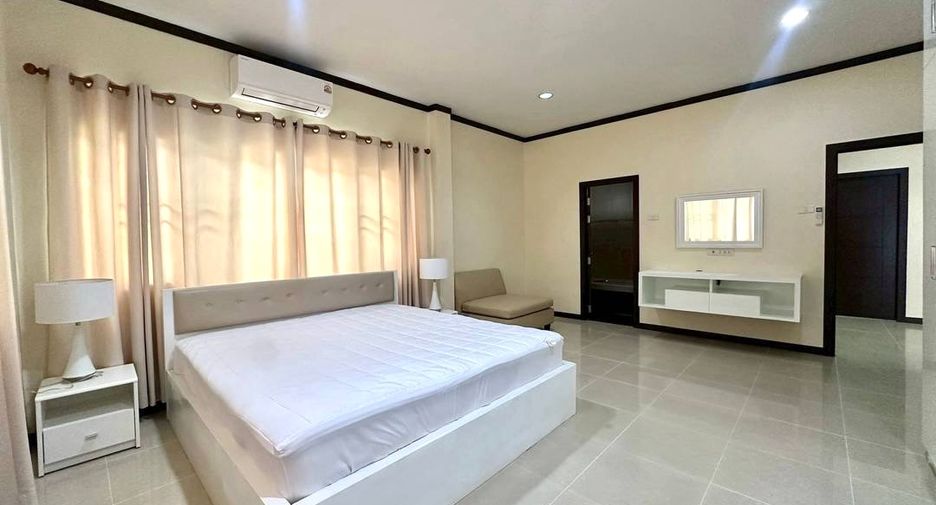 For rent 3 bedrooms house in Bang Lamung, Chonburi