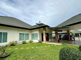 À louer 3 chambres maison à Bang Lamung, Chonburi