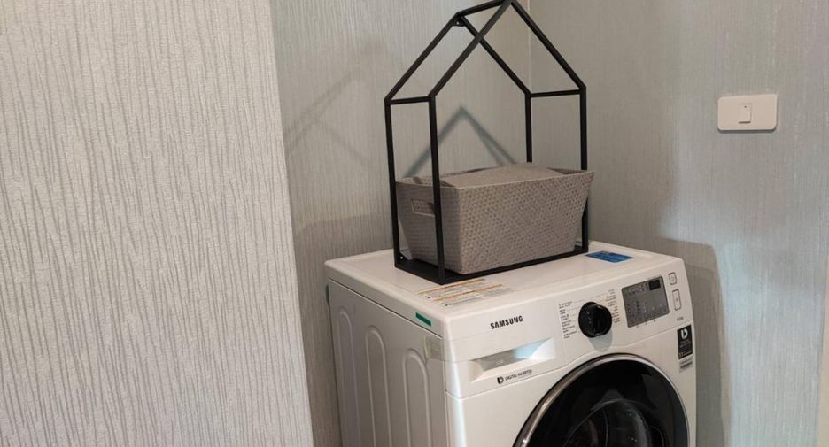 For sale 2 bedrooms condo in Mueang Samut Prakan, Samut Prakan