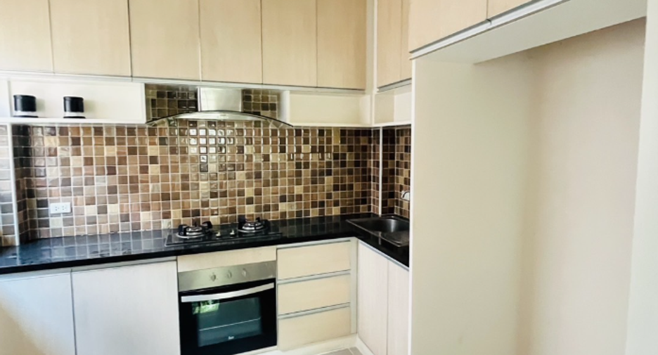 For sale 3 ベッドルーム townhouse in Nikhom Phatthana, Rayong
