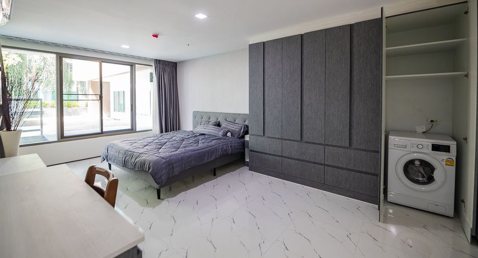 For sale 3 bedrooms condo in South Pattaya, Pattaya