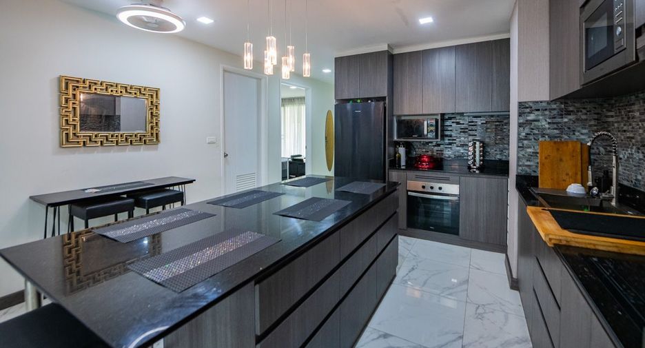 For sale 3 bedrooms condo in South Pattaya, Pattaya