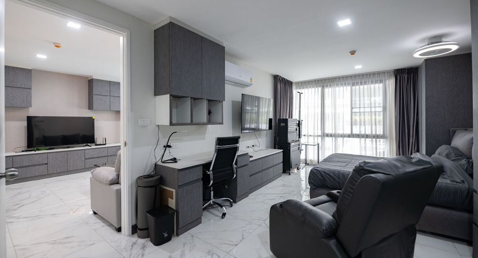 For sale 3 bedrooms condo in South Pattaya, Pattaya