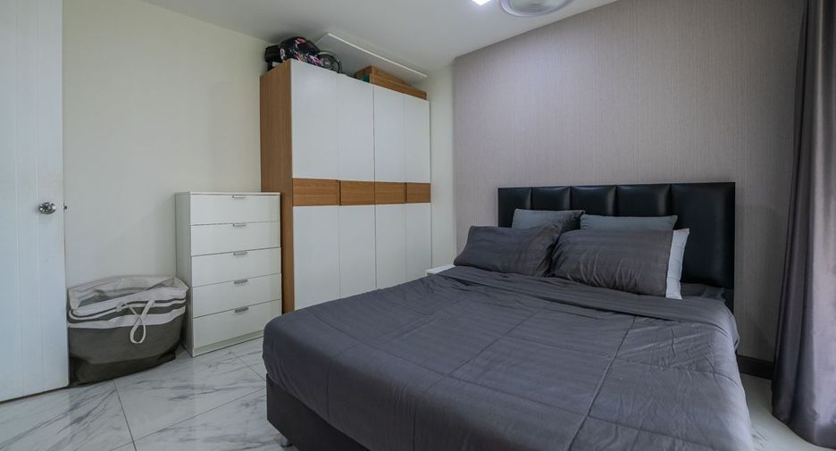 For sale 3 bedrooms condo in South Pattaya, Pattaya