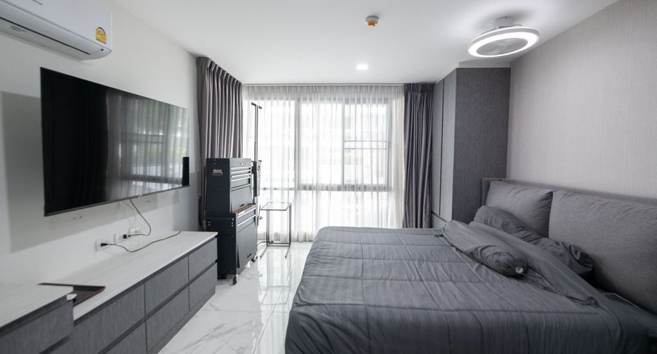 For sale 3 bedrooms condo in South Pattaya, Pattaya
