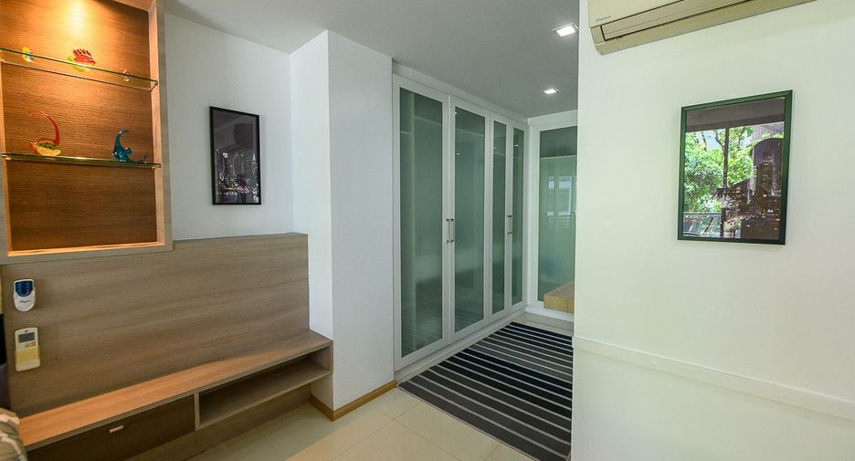 For sale 3 bedrooms condo in South Pattaya, Pattaya
