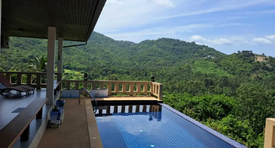 For sale 4 bedrooms house in Ko Samui, Surat Thani