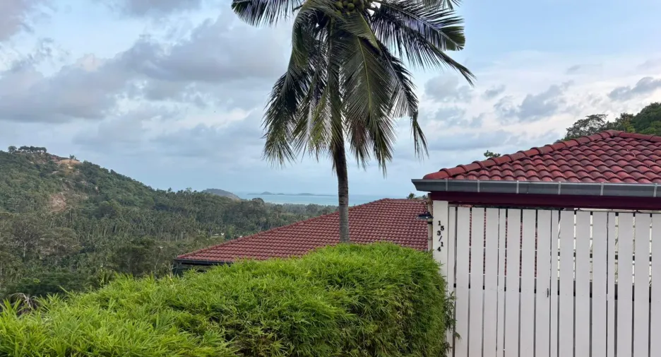 For sale 4 bedrooms house in Ko Samui, Surat Thani