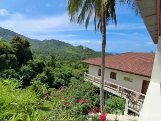 For sale 4 bedrooms house in Ko Samui, Surat Thani