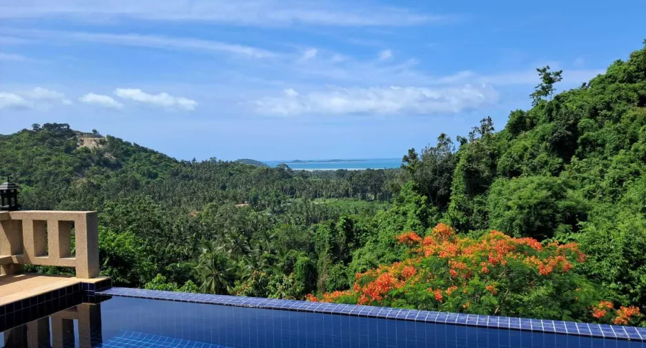 For sale 4 bedrooms house in Ko Samui, Surat Thani