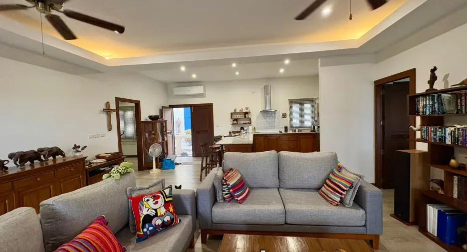 For sale 4 bedrooms house in Ko Samui, Surat Thani