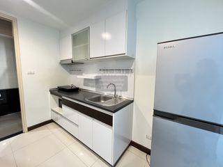 For rent 2 bedrooms condo in Yan Nawa, Bangkok