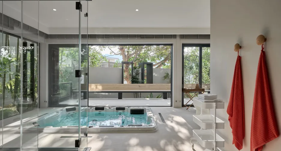 For sale and for rent 5 bedrooms villa in Thalang, Phuket
