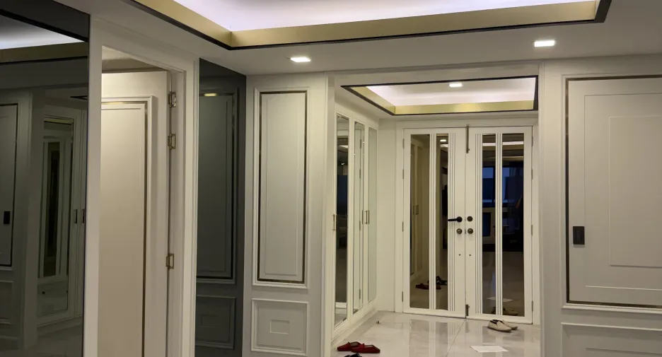 For rent 3 bedrooms condo in Khlong Toei, Bangkok