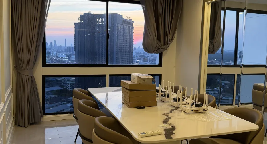 For rent 3 bedrooms condo in Khlong Toei, Bangkok