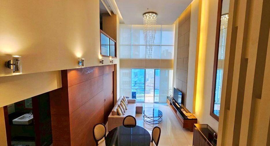 For rent 2 bedrooms condo in Pathum Wan, Bangkok