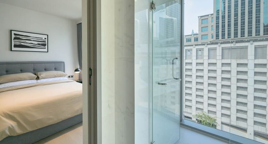 For rent 2 bedrooms condo in Pathum Wan, Bangkok