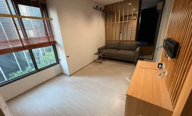 À vendre 2 chambres condo à Huai Khwang, Bangkok