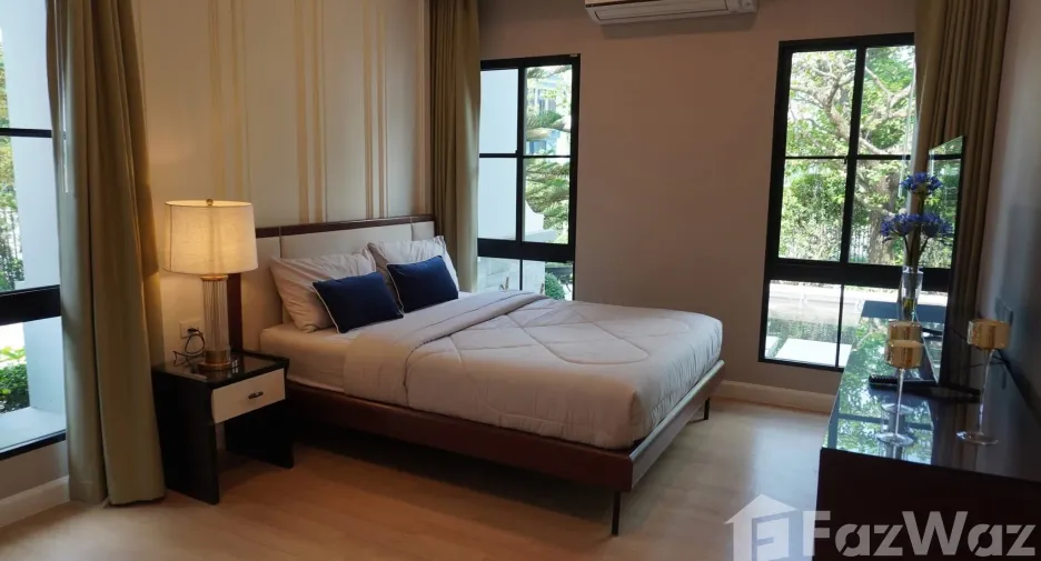 À vendre et à louer 5 chambres maison à Saphan Sung, Bangkok