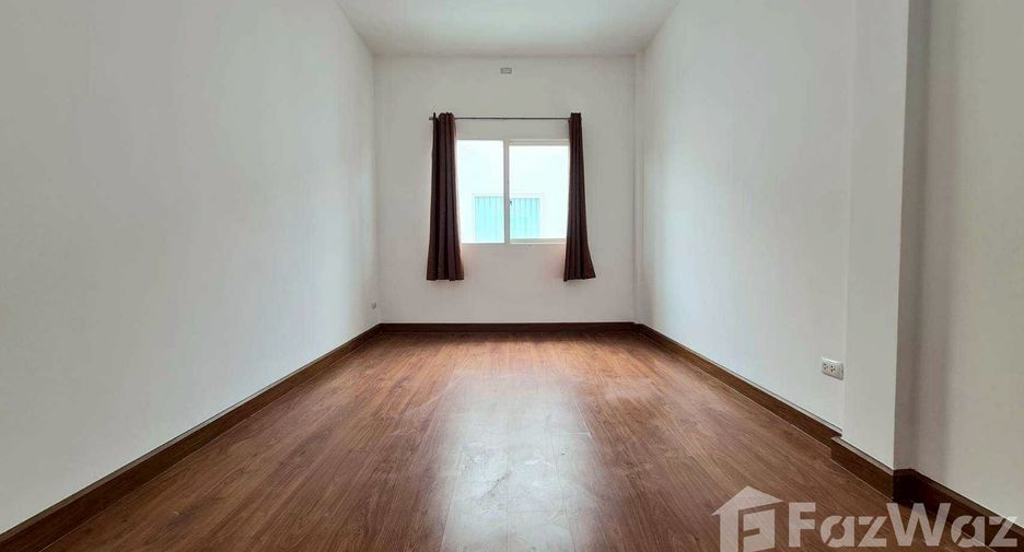 For sale 3 bedrooms townhouse in Mueang Pathum Thani, Pathum Thani
