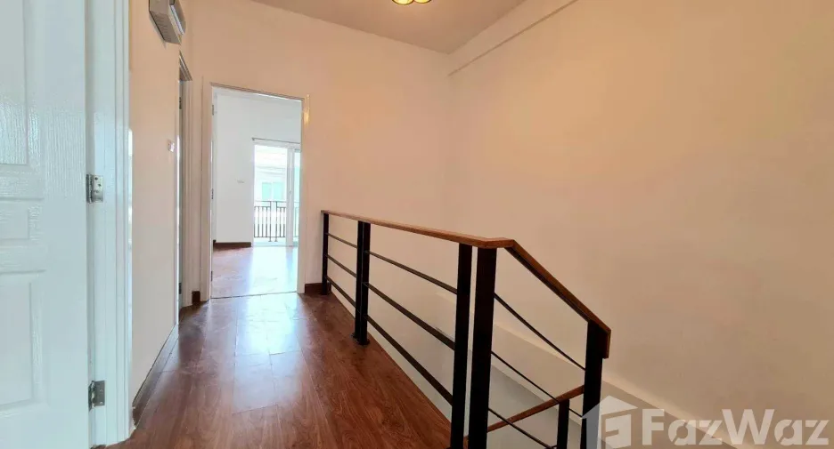 For sale 3 bedrooms townhouse in Mueang Pathum Thani, Pathum Thani