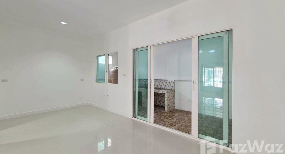 For sale 3 bedrooms townhouse in Mueang Pathum Thani, Pathum Thani