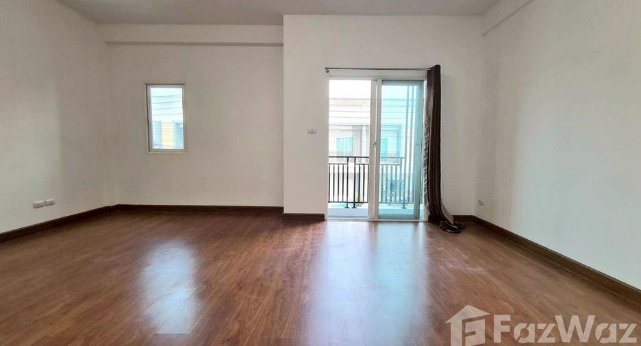 For sale 3 bedrooms townhouse in Mueang Pathum Thani, Pathum Thani