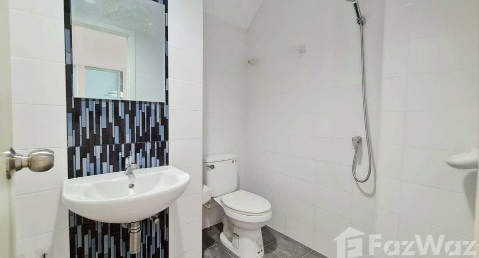 For sale 3 bedrooms townhouse in Mueang Pathum Thani, Pathum Thani