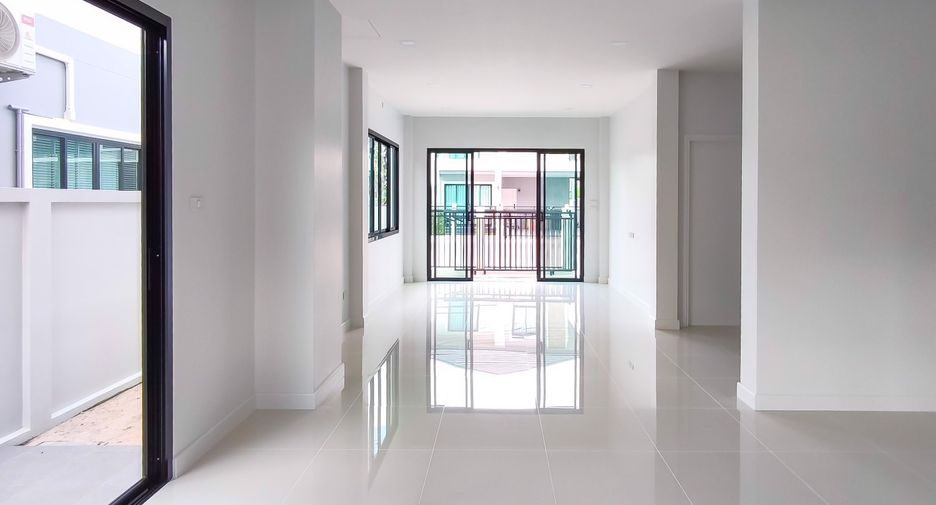 À vendre 3 chambres maison à Bang Lamung, Chonburi