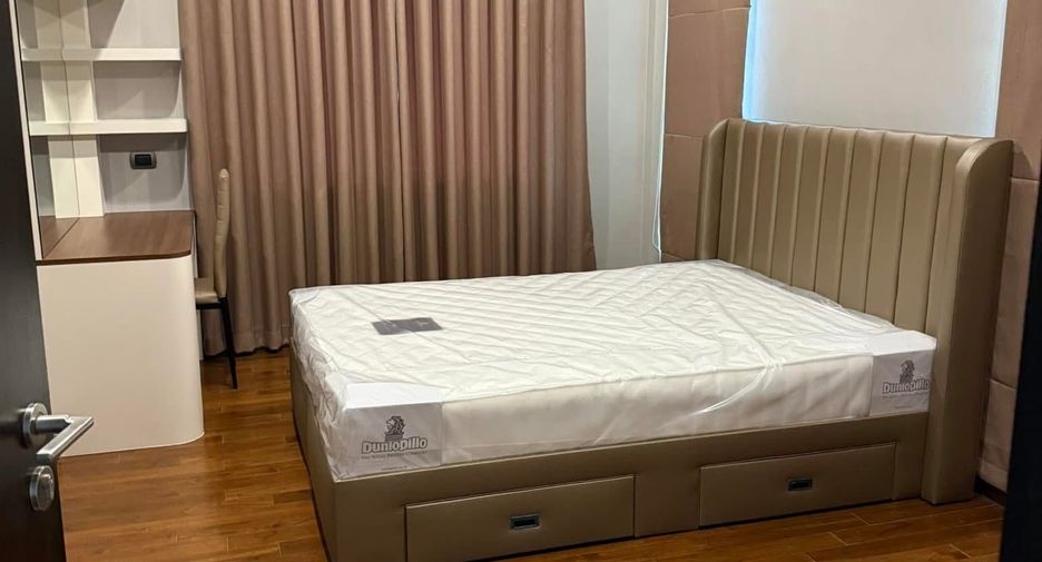 Аренда 4 спальни дом в Лат Крабанг, Бангкок