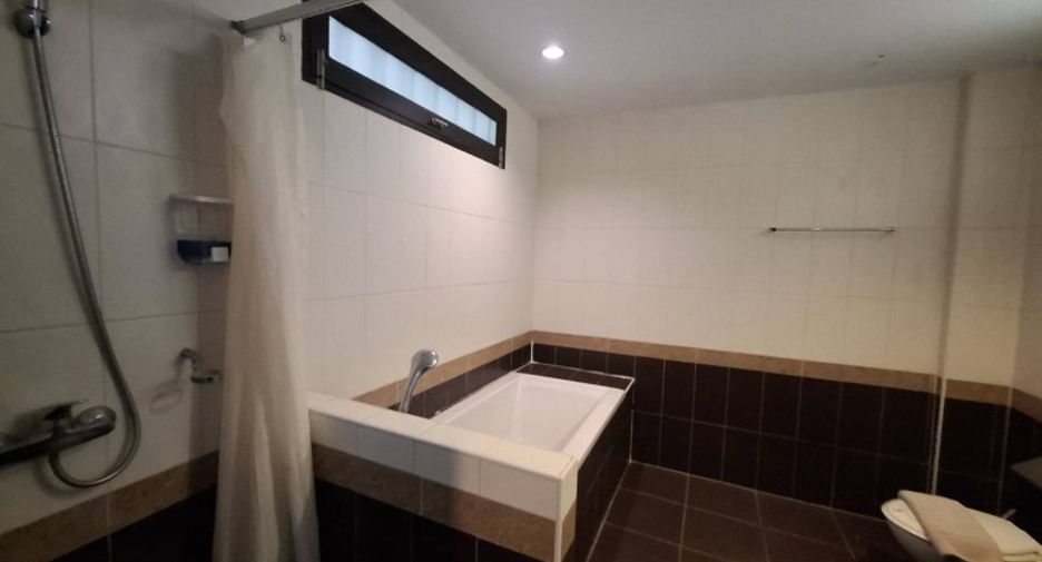 For sale studio condo in Bang Lamung, Chonburi