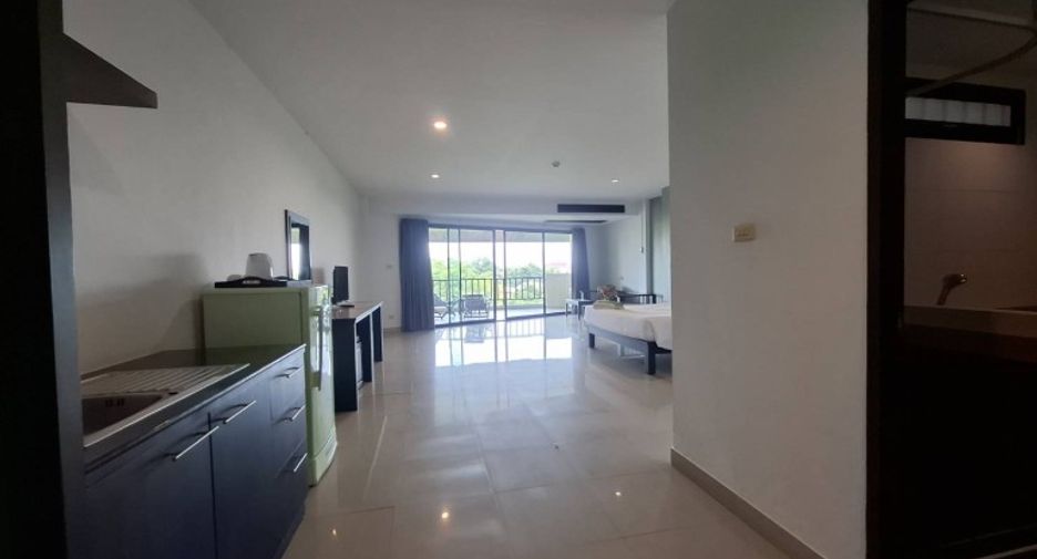 For sale studio condo in Bang Lamung, Chonburi
