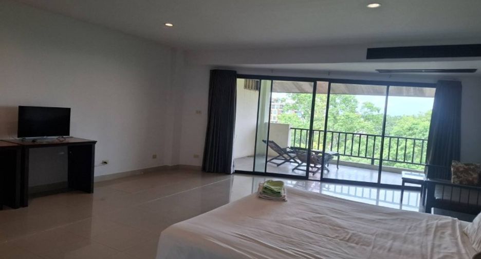 For sale studio condo in Bang Lamung, Chonburi