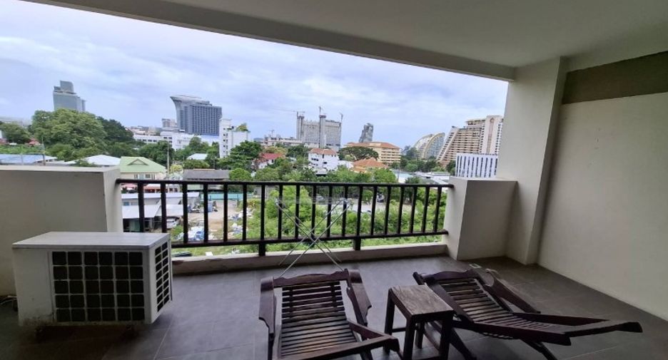 For sale studio condo in Bang Lamung, Chonburi